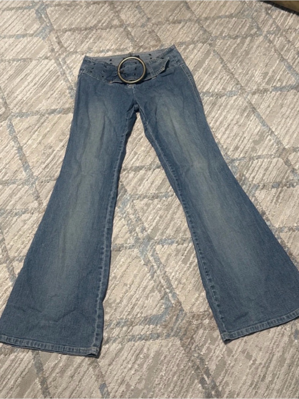 Y2K Angels Medium Blue Flare Jeans with Decorative Ring